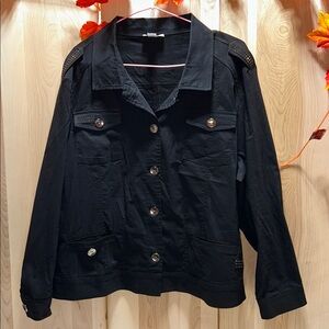 DOLCEZZA Women's Black Jacket 💕